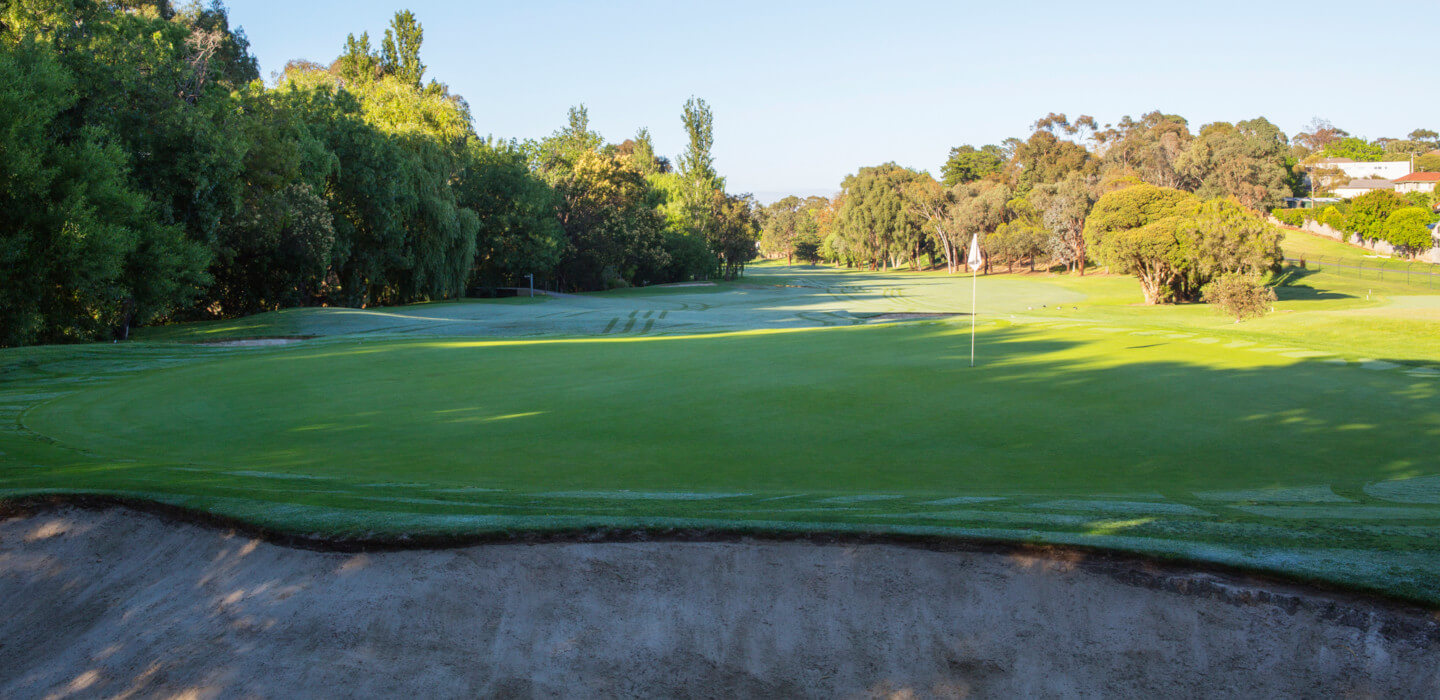 learn how to play golf Melbourne